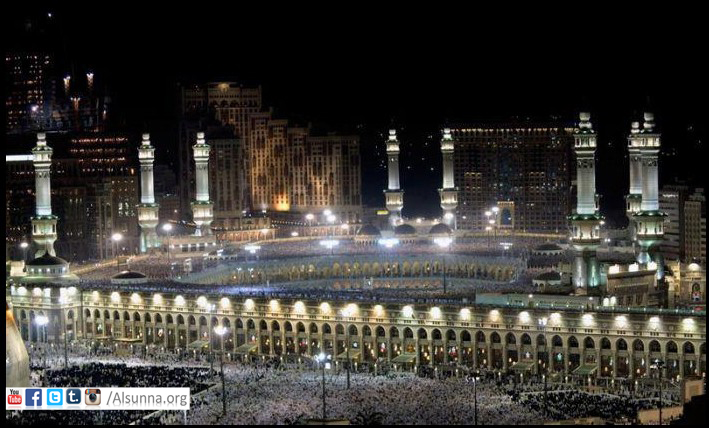 Photos-of-Mecca-A-heavenly-night-view-of-Masjid-al-Haram-and-surrounding-high-rise-buildings-Pictures-of-Makkah